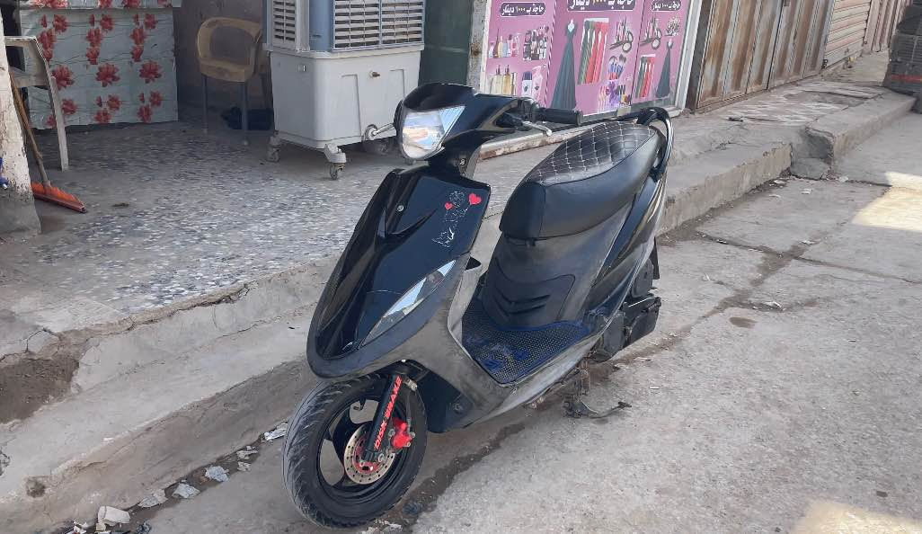 السلام عليكم 
دراجه ماكس عدله للبيع 🛵🛵
 
محرك49
اللون اسود 
دراجه وكيل
للاستفسار اتصل على الرقم*********** ديوانية, القادسية
