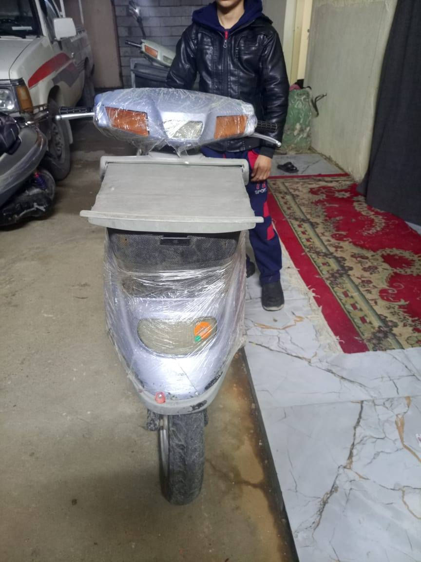 السلام عليكم شباب ماطورات ثنين نضافه كدام العين شلعه وتحريكه فول تجي تشوف ماعجبك جيتك على حسابي رقم *********** /***********
