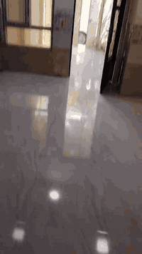 بيت ١٠٠م للايجار في حي الاندلس طابق ارضي مكتب الحكمه سايدين الشرطه *********** /***********
