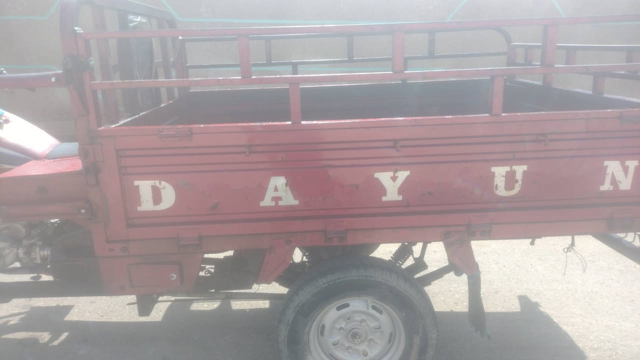 للبيع دايوان 19 ومكينة 23اوراق كاملة مكان بغداد حي انصر السعر 900شراي ينتصل  ***********
