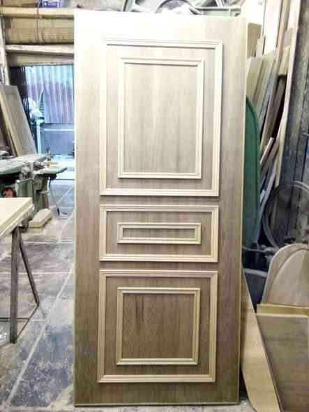 عمل ابواب وغرف النوم كافه التصاميم وديكورات النجارة هاتف واتساب ***********
