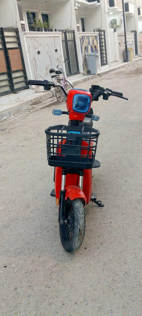 السلام عليكم 
للبيع دراجه شحن حجم 14  الدراجه كلش كلش نضيفه استخدام قليل 
السعر 275 وبيه مجال 
للستفسار  ***********
