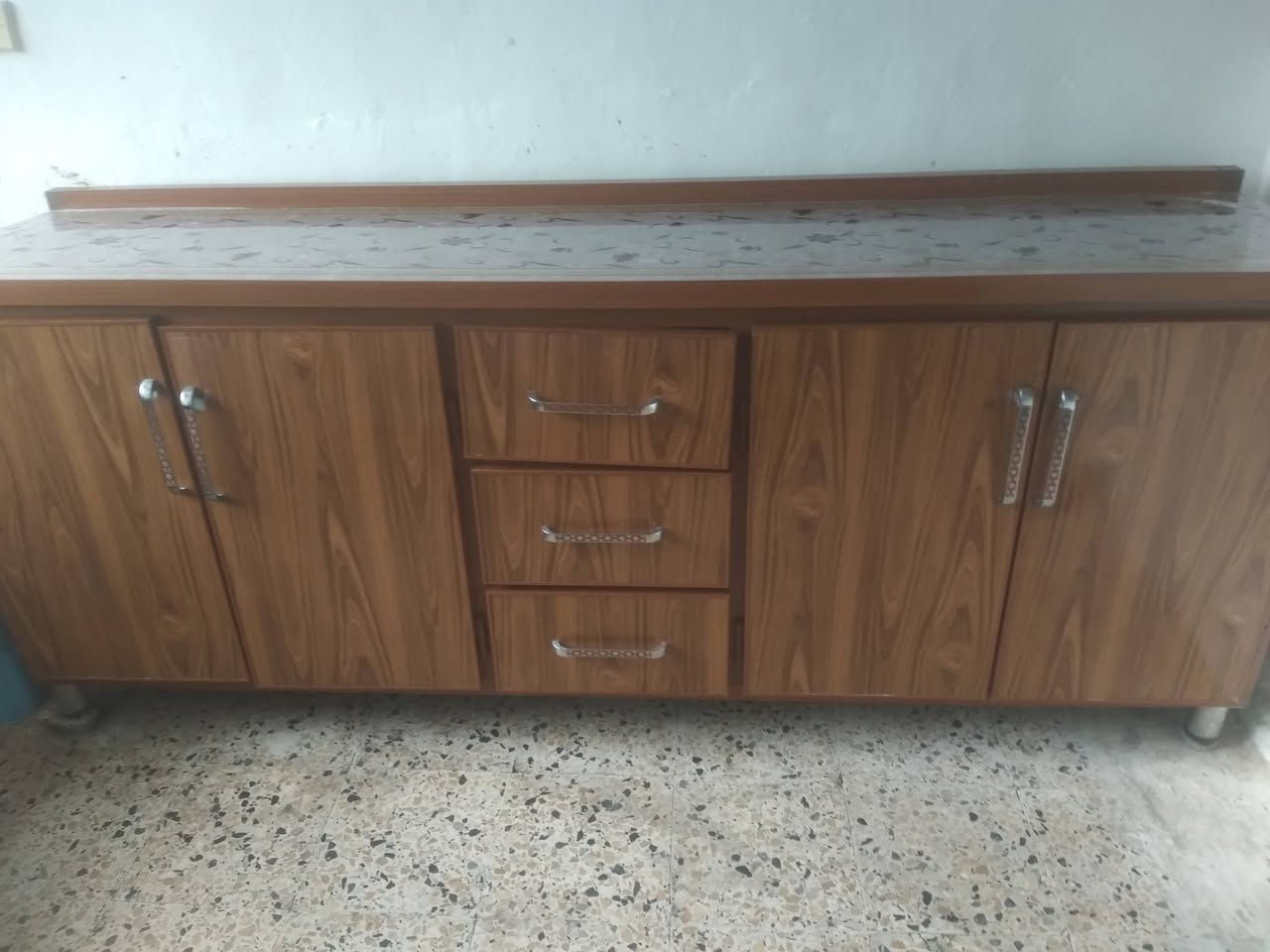 عندي هذا كاونتر للبيع الي اريدو يتصل ***********
