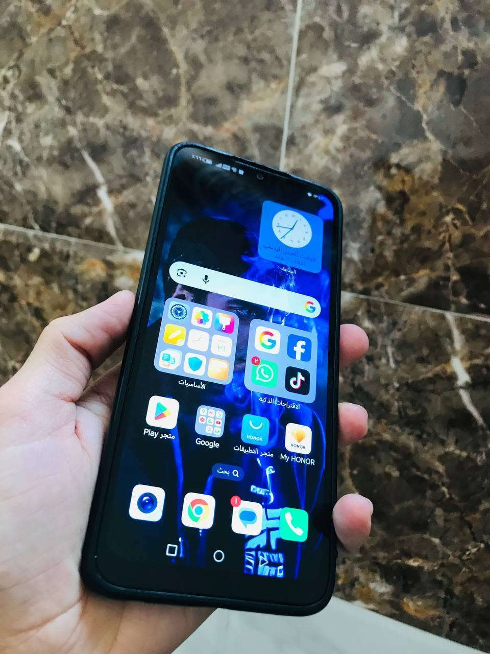 هونر إكس 6
HONOR X6
•الذاكرة 128GB✅
•الرام 4✅
• 60 فريم ببجي✅
•الشاشة دقتها 1600×720 حيل نظيفة ومابيها جلخ ✅
•البطارية بحالة ممتازة تدوم لساعات طويلة✅
•بصمة الوجه + بصمة الأصبع شغالة وسريعة بالاستجابة✅
•الكاميرات واضحة وتصويرها حلو✅
•دبل سيمكارت + ميموري(SD)✅
•السماعات صوتها عالي وواضح✅ 
(جهاز كدام العين مال بيت السعر 115🔥) 
تواصل ***********
•الموقع📍موصل_حي العامل.
