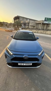 متاح راف 4  هايبرد موديل 2023 بدون شاصي بدون لغد بدون ايرباك  كلش نضيف...