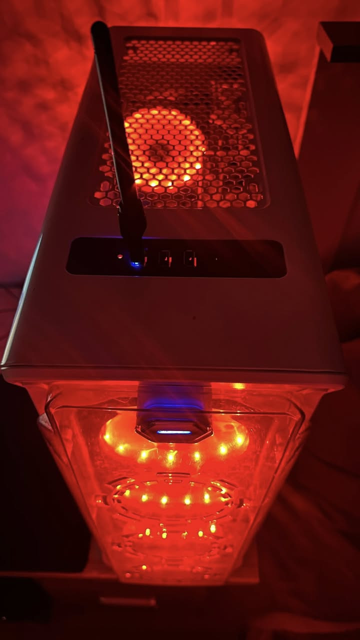 M.B h310 gigabyte
Rtx 2060 super 
Intel cI5-9400f
Ram 16 (2666)
128 ssd
1T hdd
Case gamingmax 4fan
نتائج الاختبار كدامك حرارة وفريمات 
ولا غلطة ، اداء الحاسبة ونظافة القطع 100%
عدا الكيس مو نظيف كلش 65% ( الشكل الخارجي ) 
السعر 600 بيها مجال بسيط 
المكان الناصرية


**إذا كنت صاحب هذا الإعلان وتريد حذفه لأي سبب، رجاءا أرسل رسالة إلى الدعم الفني**