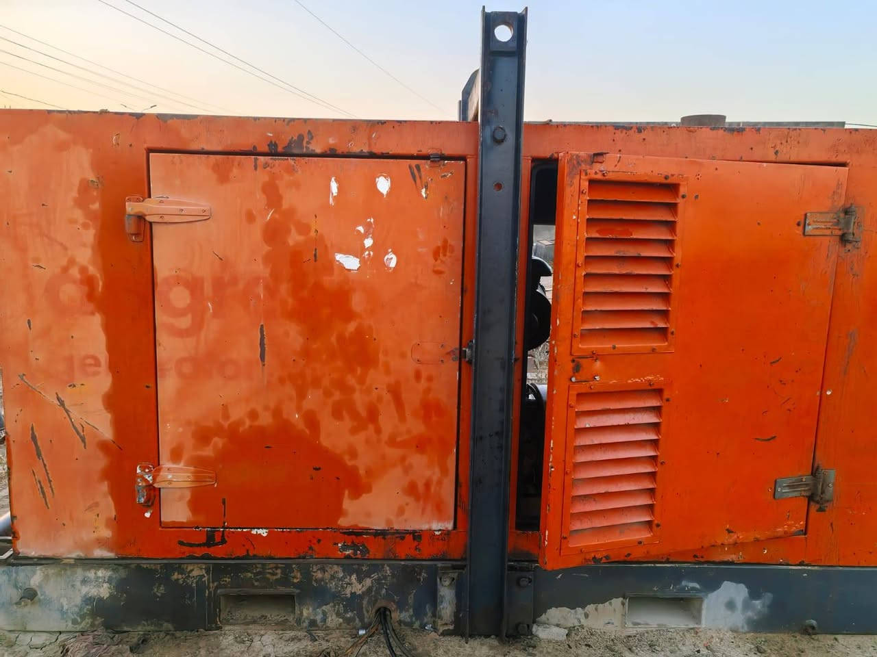 مولد 100KVA
للبيع
سوبر كاتم
مكفول ع الحمل
السعر ٢٨ ورقه
المكان النجف
للاستفسار ***********
