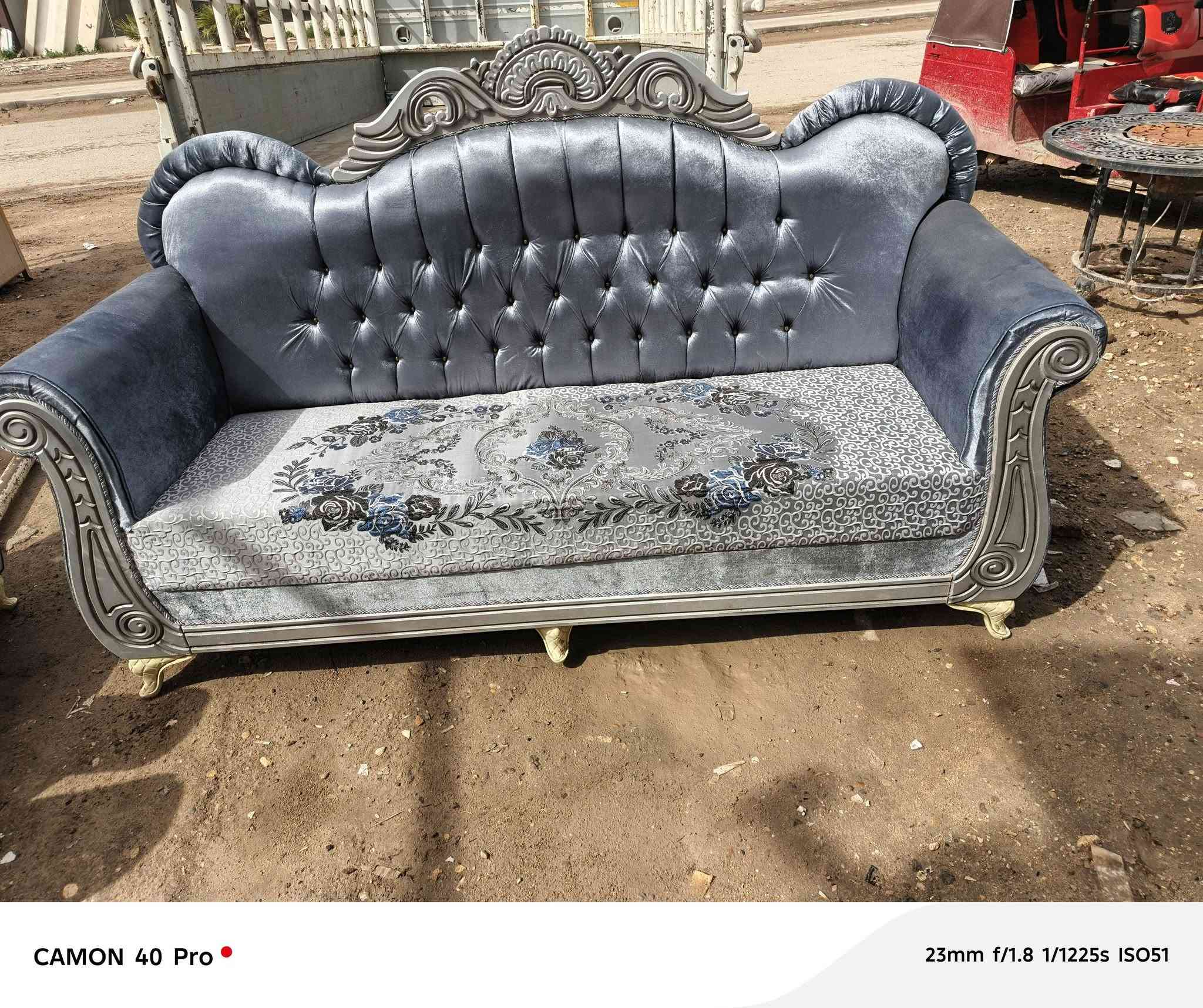 ***********
تخم ملكي جديد محد كاعد عليه تسكام ١٠ نفرات محد كاعد عليه مع كوشات واكو توصيل الي باب بيتك عدنه
