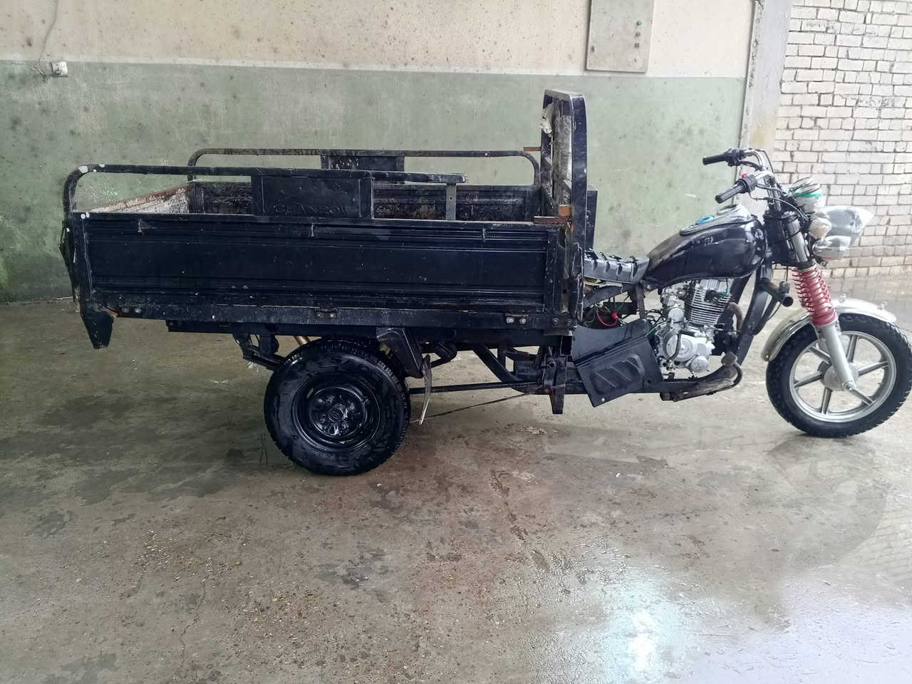 ستوتة صقر موديل/2017/وراق صليه العنوان بغداد مدينة الصدر ***********
