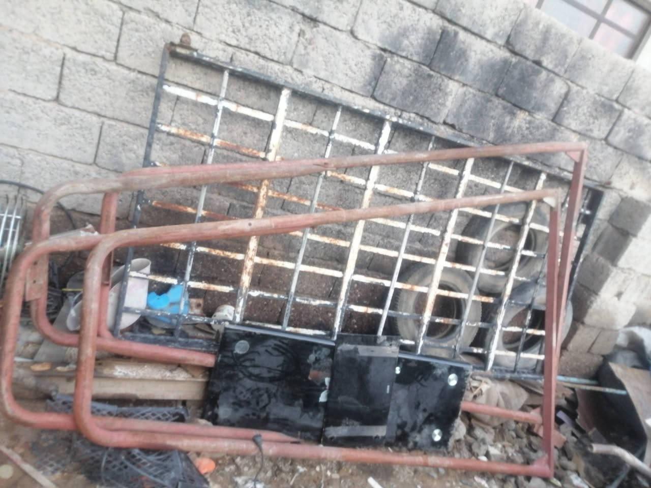 سلام عليكم عندي ونج لبيع شغال مال مواد انتصال على ارقم *********** مكان ديالى بعقوبه
