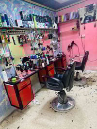 كراسي • ميز حلاقة • بعشيقه