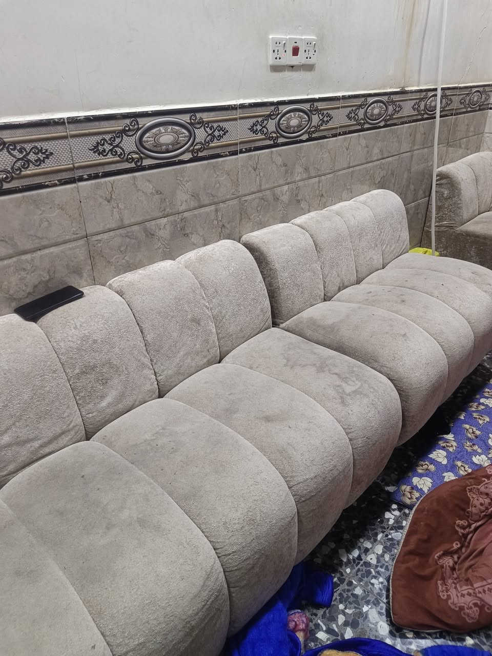 تخم ١٠ مقاعد حلو بيه ترتيبات قليله ٣٠٠
رقم الهاتف ***********
