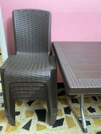 ميز طعام • نظيفه جدا • الميثاق