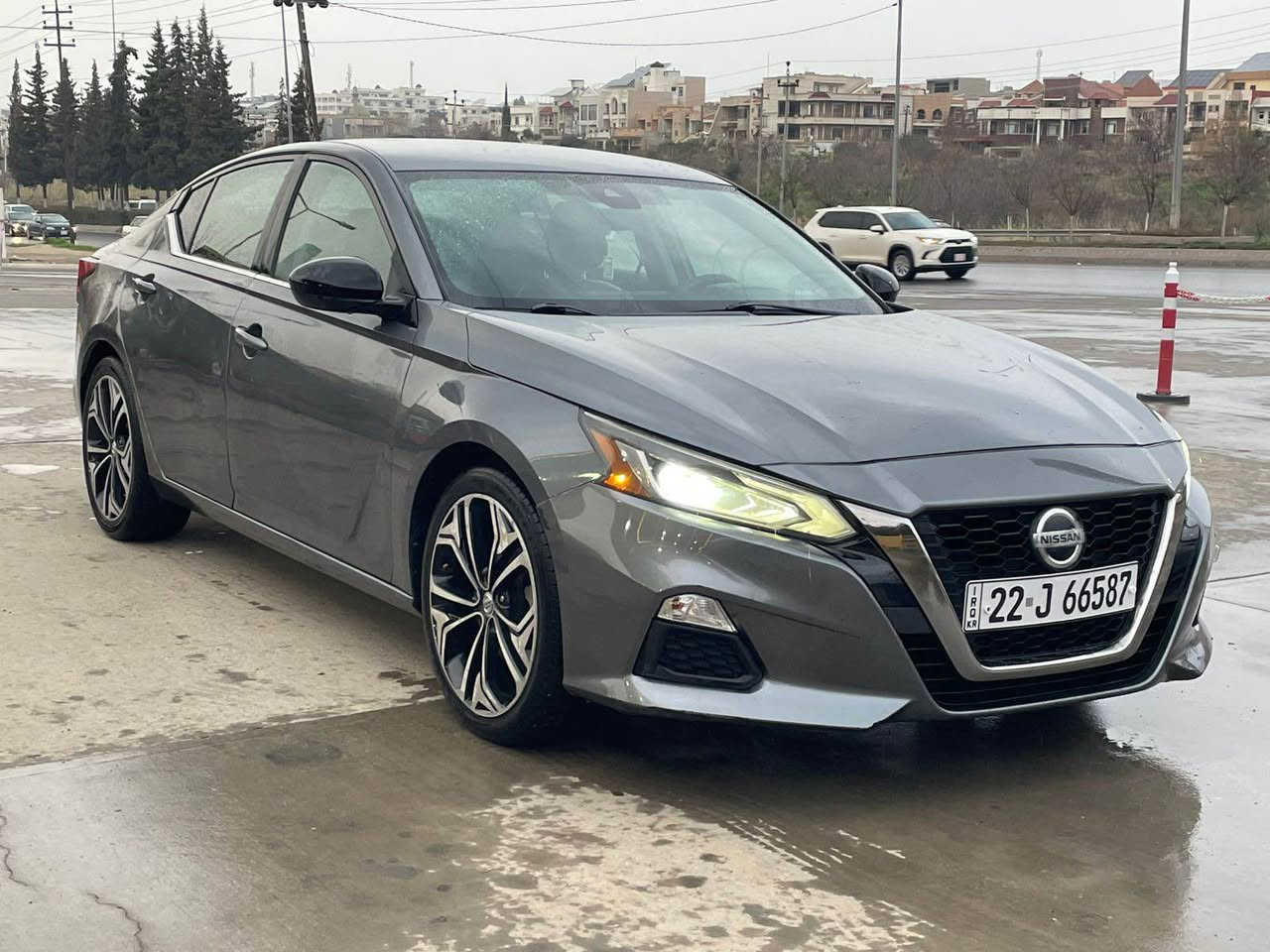 للبيع نقداً… نيسان التيما موديل ٢٠٢٠… محرك ٤ سلندر… فول موصفات عدا سلايت… بيهه جاملغين وقبغ الصندوك صبغ… ضربتهه بس جاملغ خلفي… السيارة جاهزة ومابيهه كل نقص… المكان دهوك… السعر ١٢٠ ومجال… للاستفسار 
***********
*********** دهوك, العراق
