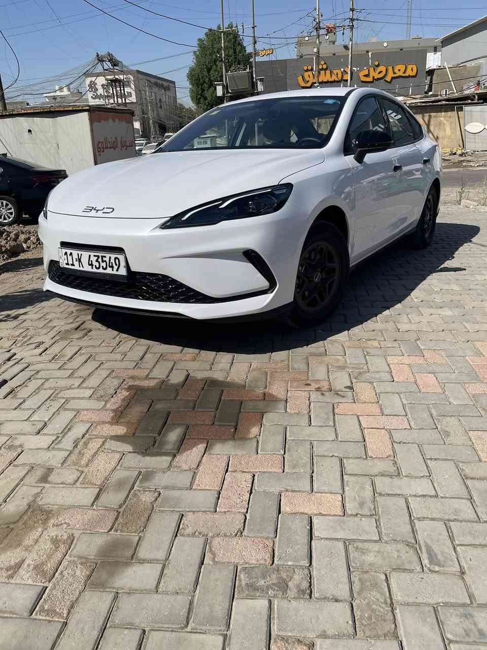 السلام عليكم ورحمة الله وبركاته.. للبيع فقط (بدون  مراوس ) سياره BYD سيل 0.5 موديل 2025 
السيارة بحالة الوكالة (شبه زيرو) وممتازة  وجاهزة تماماً من كل النواحي دون الحاجة لأي مصاريف إضافية.
 الممشى: قليل جداً (بحالة الوكالة).
 النظام والبرمجيات: تم تحديث برامج السيارة بالكامل وتفعيلها لدى (شركة المقادير)  وتحتوي على جميع التطبيقات الأساسية (يوتيوب، خرائط ويز Waze، وغيرها من البرامج الذكية).
 الإضافات: تم إضافة سبيسرات للإطارات (التايرات) لثبات وشكل أفضل.
 الملحقات: الشاحنة الأصلية + الأرضيات (الكاعيات) البلادية للوكالة.
📍 ملاحظات إضافية:
 السيارة جاهزة تماماً للتحويل.
  السياره بيه شخط بدعاميه موضح بلصور  
💰 السعر المطلوب: 19 مليون ونص 
📞 للاستفسار والتواصل: {***********} أو مراسلة الخاص.
📍 مكان التواجد: { بغداد مقابل جسر قرطبه أو مستشفى الجمله العصبيه }
#
