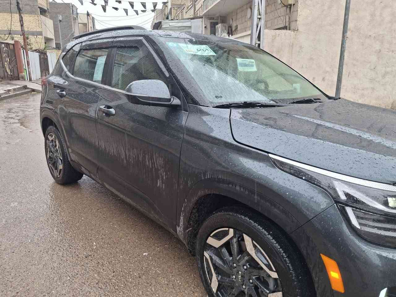 السلام عليكم سلتوز موديل ٢٤ جاملغ ايسر بارد فقط بدون دواخل  فول مواصفات  بصمة وشاشة وفتحة وجنطة كهرباء كشنات جلد حار بار فور ويل كشنات خلفية تدتفة اشاير بل مري تاتو شو ويلكاب  ماشية ١٨ الف مرقم بغداد بسمي سعر ١٧٧ وبيها مجال عنوان بغداد حي جهاد رقم *********** اسد المحمداوي
