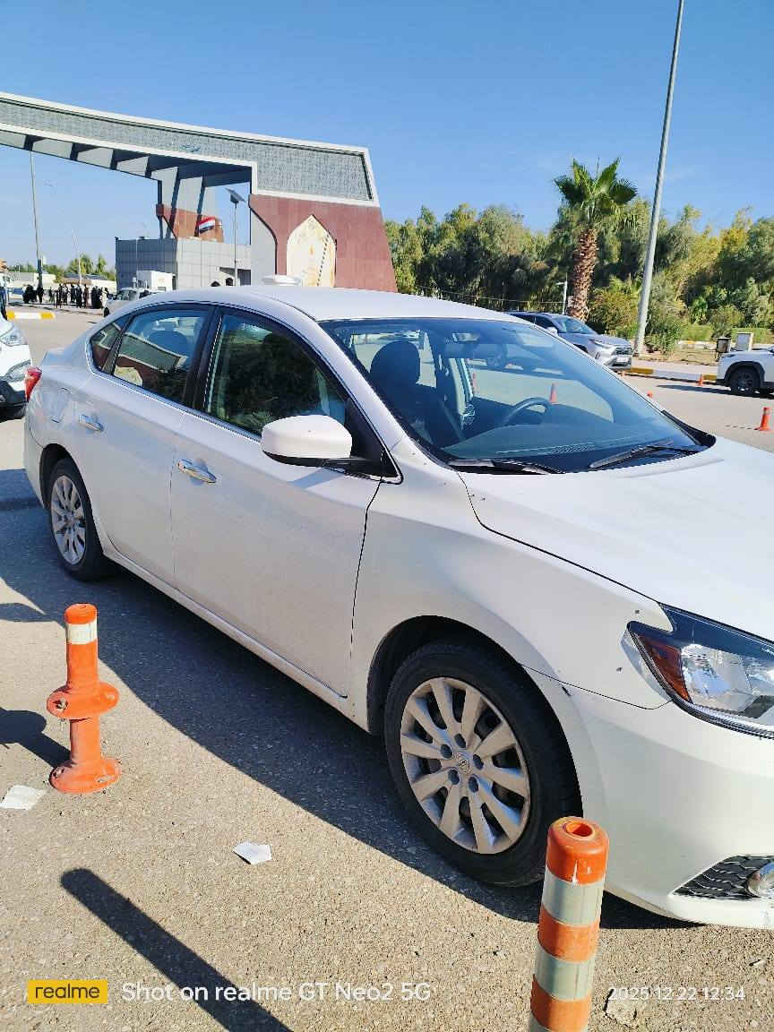 للبيع نيسان سنترا 2017 وارد 
ابيض لون
مثبت سرعة 
كامرة خلفي
محرك 18 
كير و محرك بشرط 
دعامية وجامرلغ بيها مامصبوغ 
سعر $11000
الهزه والسنوية جديد رقم سليمانية
***********
