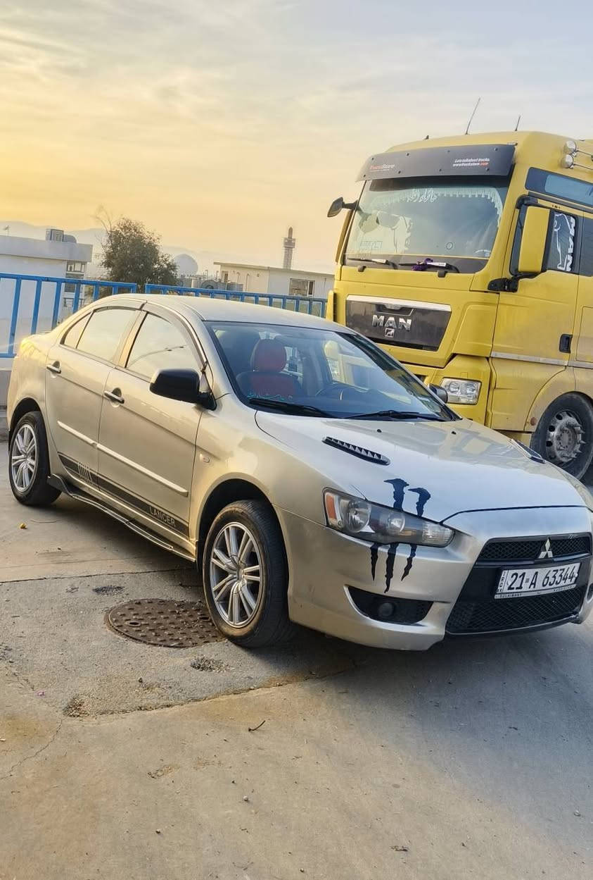 لانسەر قرش مۆدێل ٢٠٠٨ 
‎کێڕ و مەکینە بە شەرت مەکینە ٢٠ خلیجیە ناو زەردە 
‎سەنەوی تازەیە حیزام بۆیاخە لەسەر کاڵبونەوە چەکوژ بە گیانیەوە نییە هیچی پێوە نییە  
‎مواسەفات بەسمە و شەخالە شاشە و کامێرایە ٤ جام کارەبایە ABS 
‎سعر ٧٧ مەعامەلە شوێن سلێمانی***********_*********** السليمانية, العراق
