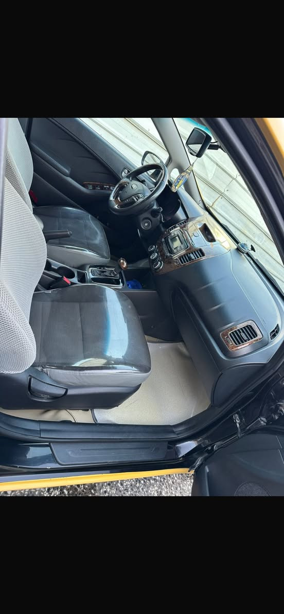 السلام عليكم
مكلف بلنشر فورتي ١٧ امريكي حادثهه خشم البنيد بدون دواخل بدون ايرباك رقم بغداد باسمي مواصفات عاديه سياره جديده حيل مابيهه اي نقص السعر ١٢٧ مجال بسيط 
***********مكان الغزاليه
