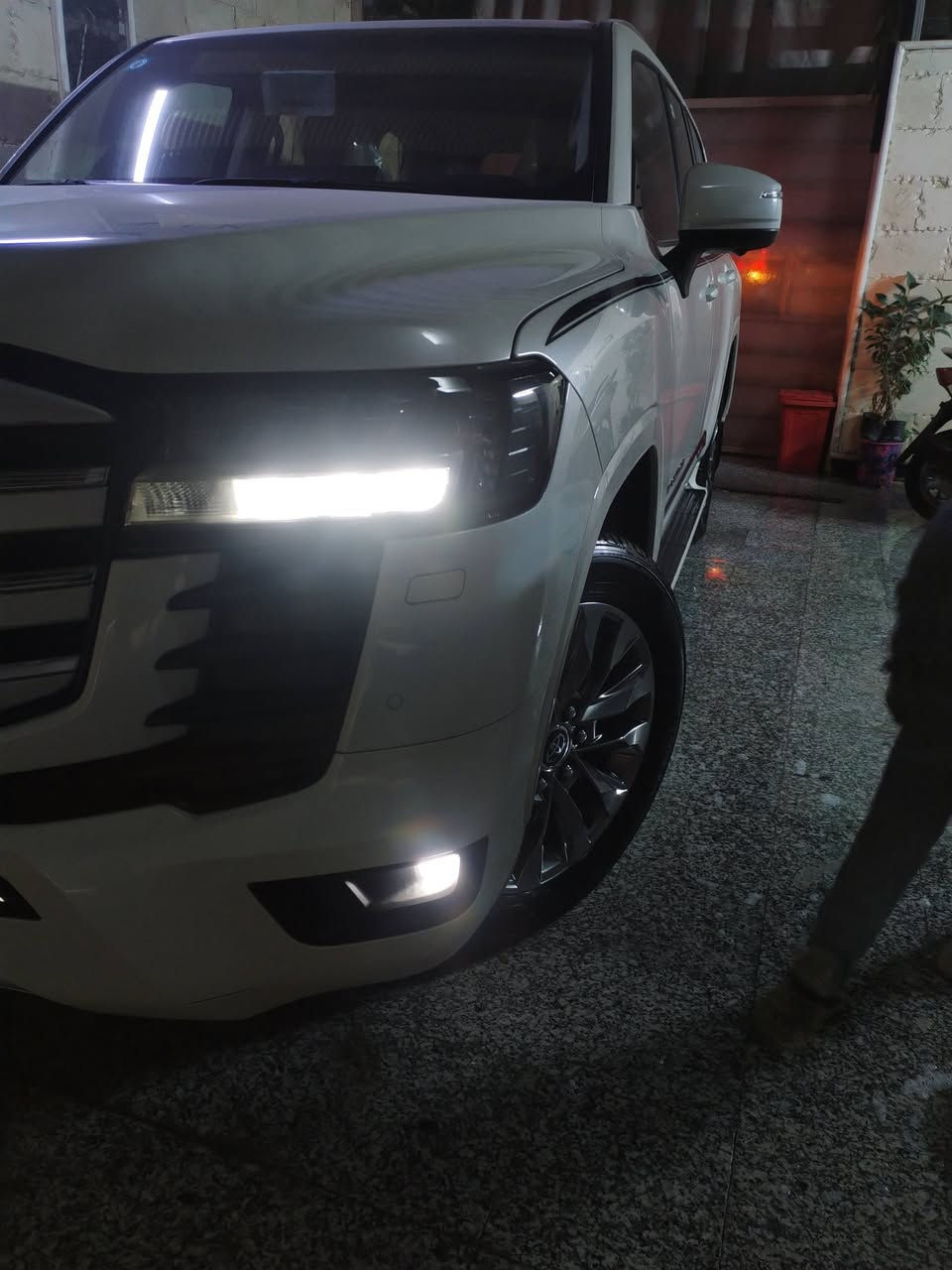 سلام عليكم رمضان كريم لاندكروز 2024 للبيع ساز ام التطبيق فول مواصفات ٤كامرات كراسي كهرباء مغلفه ppf ٣شاشات رقم بغداد السعر 690 وبيه مجال الاستفسار ***********
