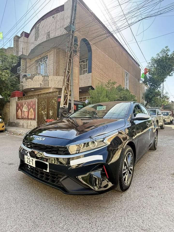 سلام عليكم        139 وبيه مجال
                        كيا فورتي 2024 أمريكي 
  حادثه قطعه وحده فقط جاملغ امامي وشرط السونر 
                           🛩️الكير كفاله من الفتح 
                          🛩️المحرك كفاله من الفتح  
                           🛩️المحرك 2000 دوش 
                                  الصدر زيرو 
                           🧊 التبريد زيرو 
                        🛞التايرات تخم تاير جديد 
               السياره  كفاله عامه عدى الجاملغ 
                             باسمي شخصياً 
        رقم اربيل الجديد  تريد وكاله او تحويل ثاني يوم 
      هزه والسنويه جديدات السياره مابيه نقص ابد ابد
                             دوشمه لايلون 
                          كاعيات جديدات 
                      السياره ماشيه 32 الف  
        نص فول  رادار تحكم ستيرن شاشه كبيره كار بلي وبلوتوث     السياره جاهزه جاهزه  
                 السياره مكانه بغداد المشتل 
      وسعره ب139 ورقه وبيه مجال حك الجيه والعمله 
             *********** اخوكم مؤمل حسين
