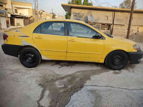 كورلا نحلة موديل 2007 
السيارة كلهة ليبل واحد مامبدل بيهة شي بيهة ضربة بالجاملغ الخلفي السارة رقم انكليزي ديالى تحويل ثاني يوم
تبريدهة شغال 
مكينة وكير خير من الله
السيارة مكانهة بغداد تقاطع الدروش
السعر 60 ورقة
رقم الهاتف ***********
