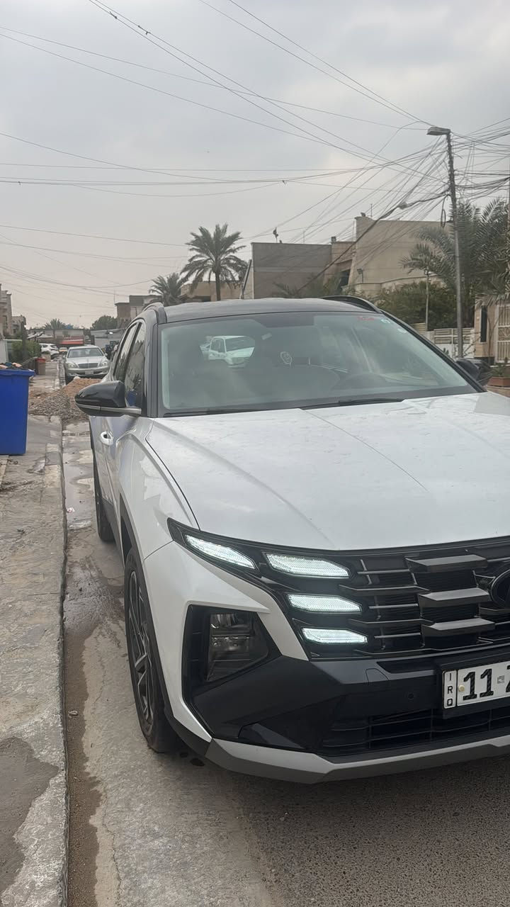 توكسان 2025
تو كلر  فول مواصفات ماشية 17 الف 

مكفولة من كلشي

السعر المطلوب 238 بيها مجال بسيط 

***********
