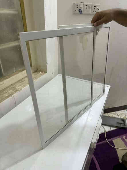 سلام عليكم مجمده للبيع حلوه ومجمد مال طلاب متوازين  يريدون يشيلون الله شاهد تجميدها فول.. المكان الحله المهندسين شارع ام البنين السعر 250 وبيه مجال  للطلب ولستفسار تراسلني او دك على هذه رقم ***********
