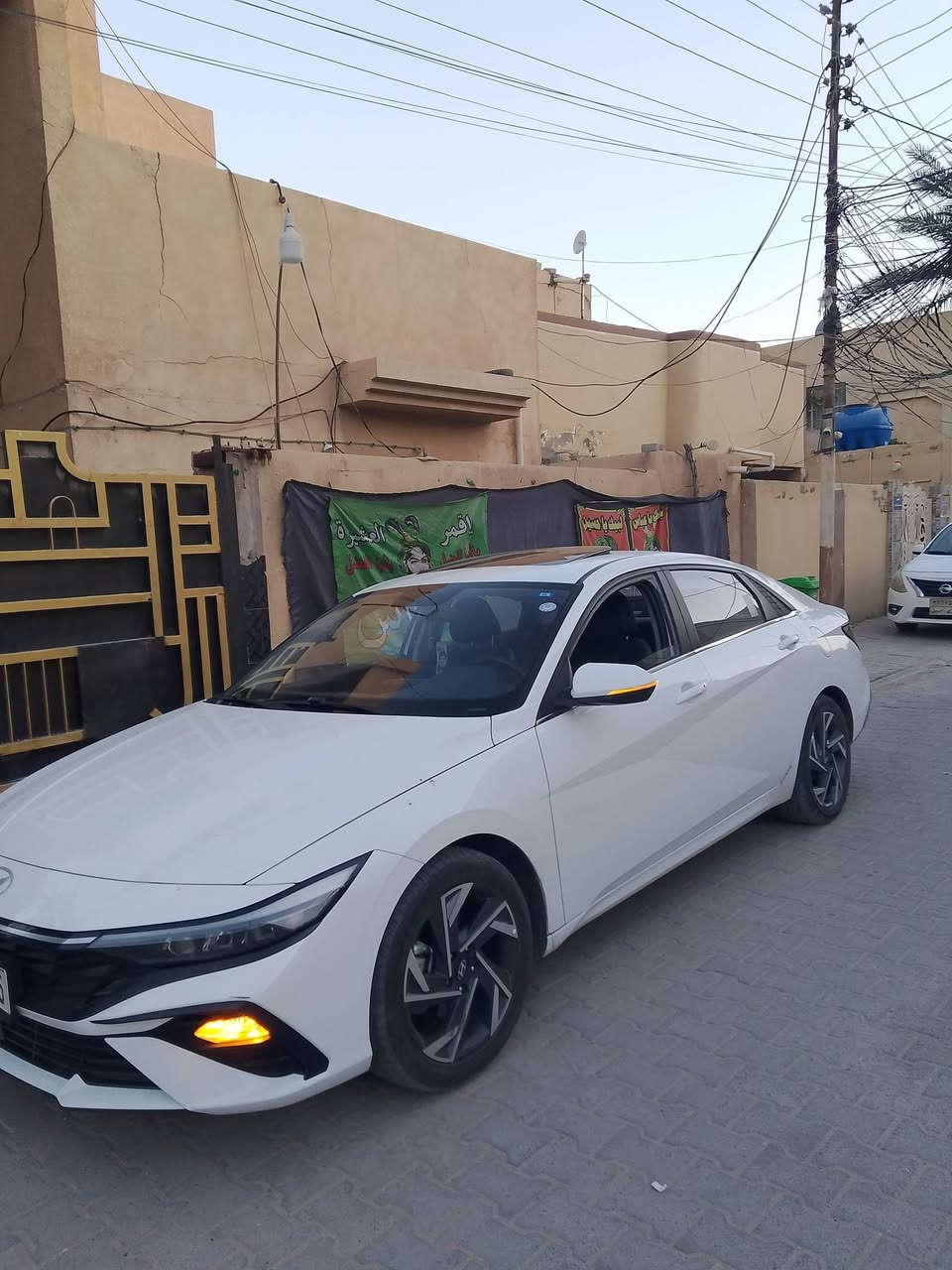 السلام عليكم للبيع
هيونداي النترا( خـليـجـي ) تجميع الصين
فول مواصفات سلايد فتحة سقف بصمة            
 👈المواصفات :
مود رايف ( ايكو ٫ كومفرت ٫ سمارت ٫ سبورت )
كير طيارة
بصمة تشغيل بصمة ابواب
شاشة اصلية 
عداد سرعة ديجتل 
مقاعد جلد اسود 
6 ايرباك (الدشبول الدركة التكم المقاعد)
لايت led نهاري
لايت زنون عالي ناصي 3 عدسات
فتحة سقف
‏lاستيرن رياضي
ويل رياضي حجم 17
تبريد قطعتين
مري كهرباء+ اشاير بالمري
كروس سرعة وفول تحكم ستيرن
حساسات خلفية +كاميرا 
سايد بريك كهربائي
صندوق ذكي
بعد بيها هواي مواصفات
كير محرك شرط عل فحص  
السياره كفاله عامه عده بارد كد اصبعين باب السايق وبعد احلا من لصور 
شرط السياره ع وضع زيروووووو و تبريد ثلج
السعر 137 وبي مجال 
العنوان النجف حي ميسان
الرقم ***********
