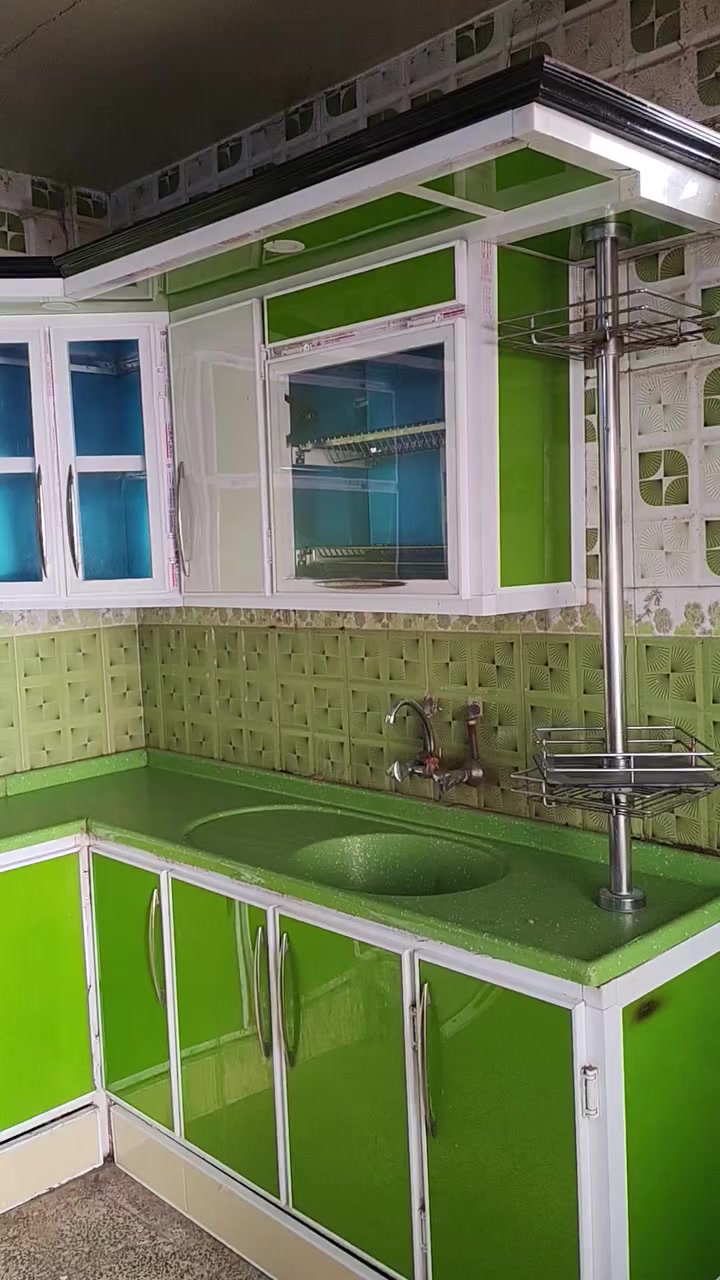 السلام عليكم
 كاونتر الامنيوم تركي
 تفصال مو تجاري 
أي معلومه محتاجه خابر الرقم 
***********
رجآ لا تراسل خابر الرقم
