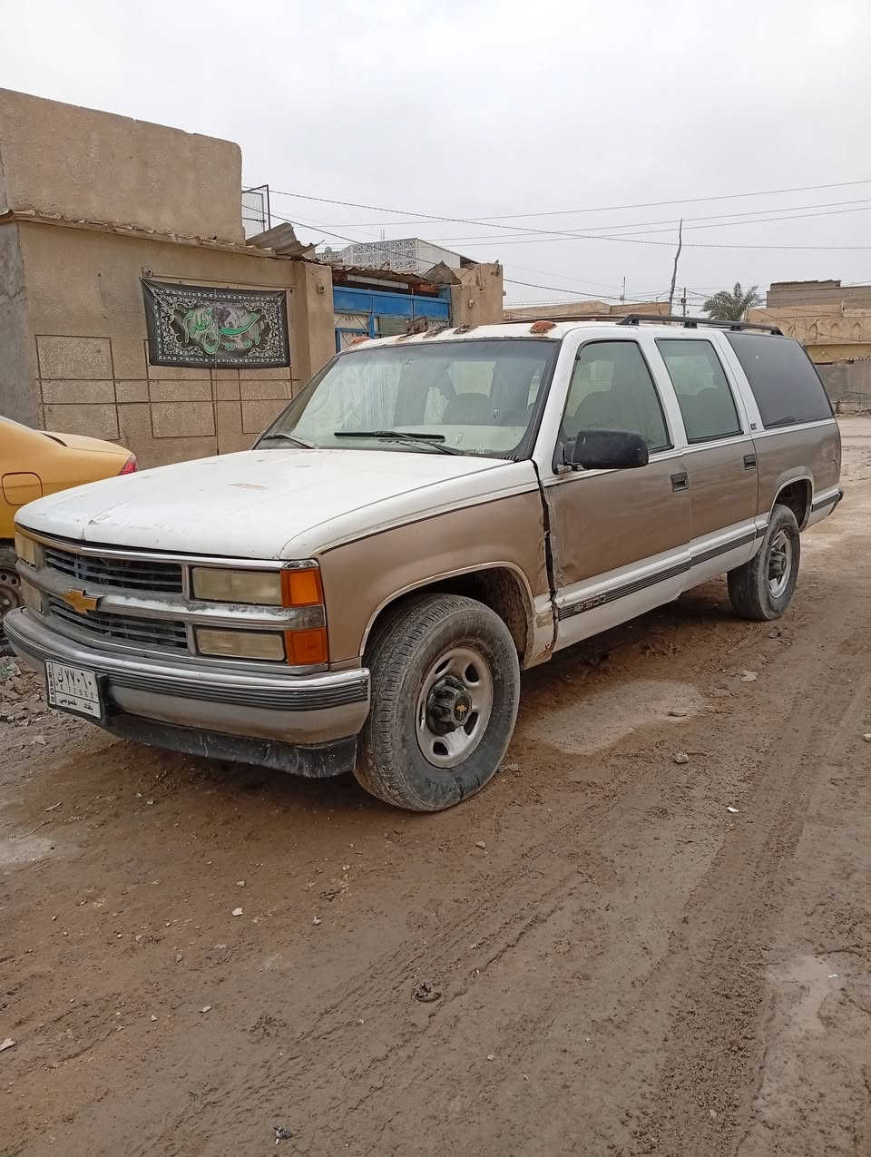 السلام عليكم للبيع بهبهان 96 رقم بغداد الماني سياره تحويل شرط محرك 454 انجكتر وكير 1000 جدد محرك لا يبخر ولا ينقص والكير توني مبدله مال كصه كهربائياتها كلها شغاله لايدزنون اربعه سياره ثمان براغي سياره مسوي لها ادامه كامله نوزلات جدد سلف جديد مسطره جديده فيت بم جديد كله جديد باور جديد عقل جديد كله مبدل جديد سياره جاهزه وين ما يعجبك تطلع بيها وسياره اقتصاديه بالبنزين ما بيها صرفيه قويه سياره جاهزه حاليا مكان البصره زبير سعر السياره 37 ورقه سياره جوة 35 ما تصير سياره مكفوله لا قصه ولا نقل جثه 
وش الراي يتدلل بيها مجال قليل 
***********
***********
