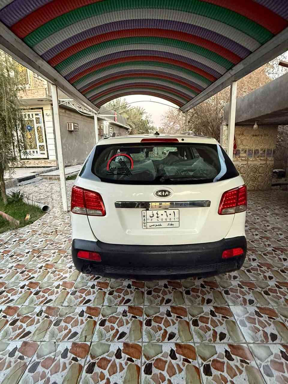 بيع سريع بلاش جوه سوك 105
اربع قطع بدون دوخل جاهز جديد 
 سورنتو 2013خليجه 
محرك 2400 مكفول. بيه اربع قطع 
بدون دوخل. بدون. فتح. بس رش 
7ركب 
مكان حله ***********
