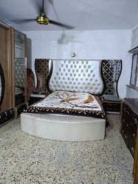 غرفة نوم للبيع 11 قطعه بسعر مناسب ............ 07748161605