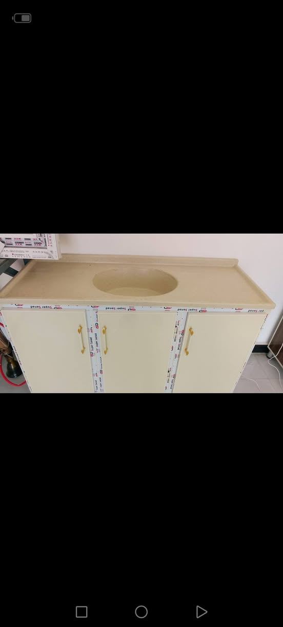 سلام علكم كاونتر جديد متر ونص تفصال 100/100 مامستخدم نهاين مال عرض محل سعر 50بي مجال معة سنك مالتة 👌وسنك هم كذالك عرض محل َمتر ونص تفصال سعر 200 وبيهن مجال عنواني بصرة صالحية ***********
