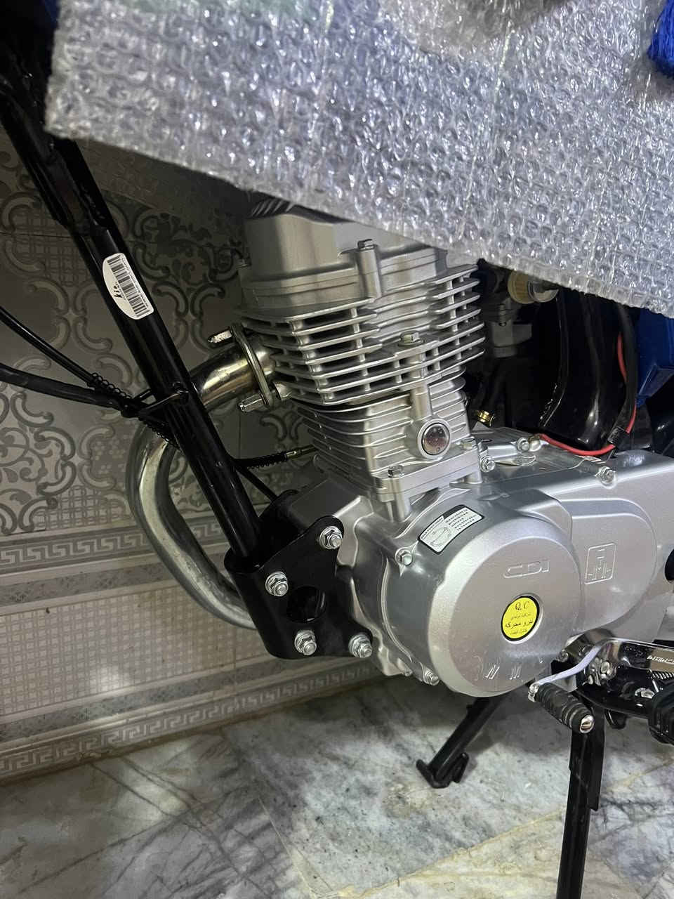 سلام عليكم نامه تعمير 25 قبل شهر من تعمرت شاصي احمد شهاب 23اوراق استنساخ دراجهه جديده كلش👌💙 950وبيها مجال وبيها مجال ***********
