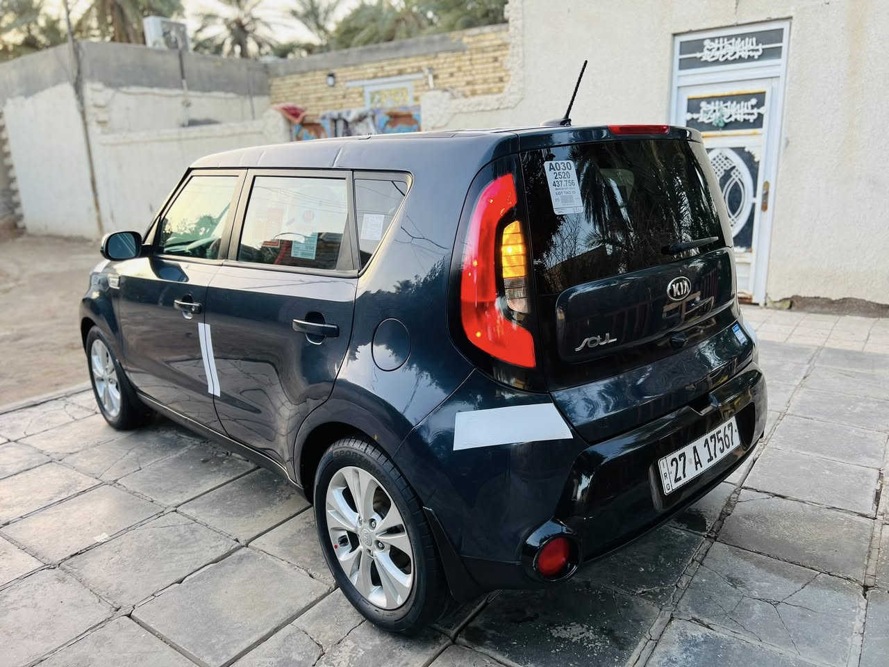 السلام عليكم 
رجاء مكلف بالنشر 
للاستفسار ***********
كيا صول موديل 2016 وارد أمريكي رقم ذي قار  دولي سنويه مشروع وطني ل30  تحويل مباشر محرك 2000  سياره جاهزه تراي حلو ماشيه 111 تبريد ثلج حداديه صدر امامي وخلفي كهربائيات كلها شغاله حادثها ب امريكا تبديل الباب الأمامي والخلفي صفحه السايق وصبغ جاملغ امامي والباقي ليبل واحد بجم ع كبسه الشركه مواصفات السياره شاشه كأمره خلفيه حساسات تحكم ستيرن مراءه شفط  السعر96 وبيها مجال بسيط  السياره ناصريه رجاء بس الشراي يتصل
