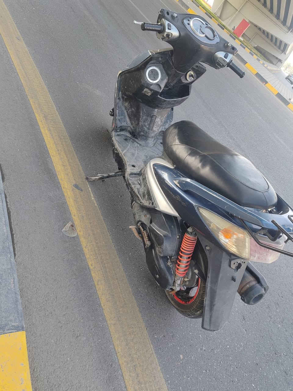 سكنس فحل للبيع كامله
 بدون نقص كلشي شغال سلف هندر كهربايات كلها  مكفوله ترايها ع لسانك سعرة قفل مال بيع دينار مانزل قفل 450الف مكاني بغداد البياع الشهداء مقابيل مطعم البديري ***********
