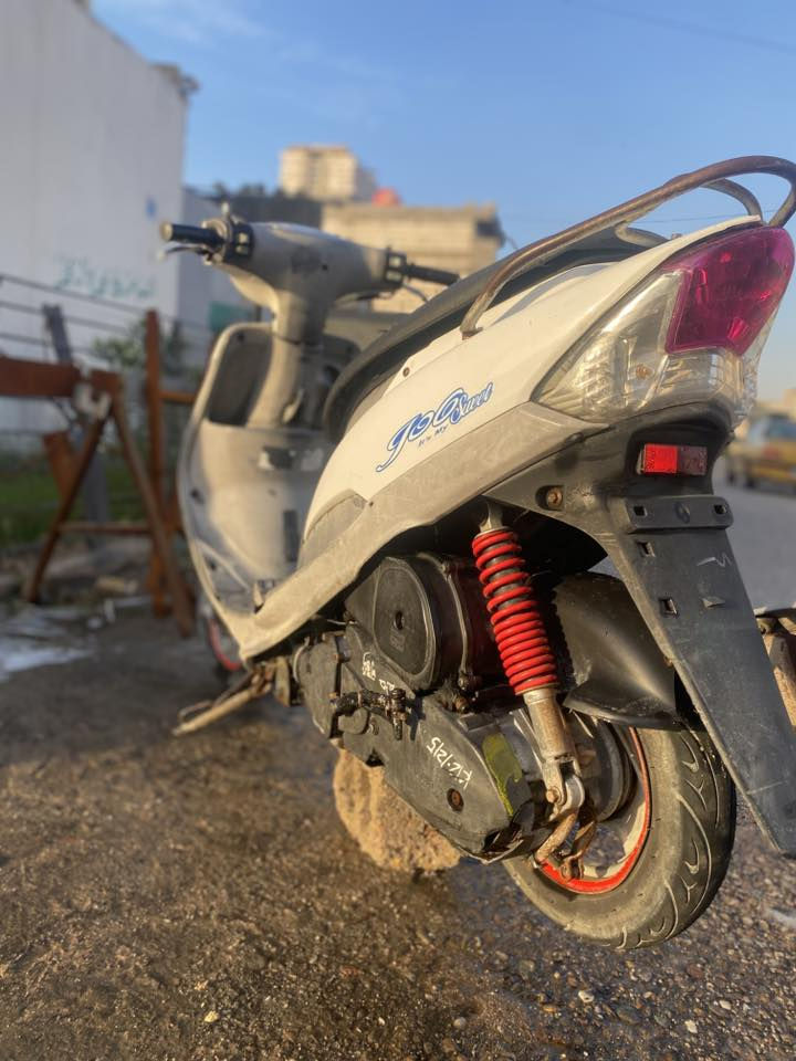 السلام علبكم ماكس منغولي للبيع شغاله كامله مامفتوحه بوشه 49 بلاديه شغاله سلف هندر هورن اشاير لايت مكينه ناعمه شلعه ومعدل للبيع السعر 700 وبيهه مجال للشراي مكاني البصره القبله هـ/***********
