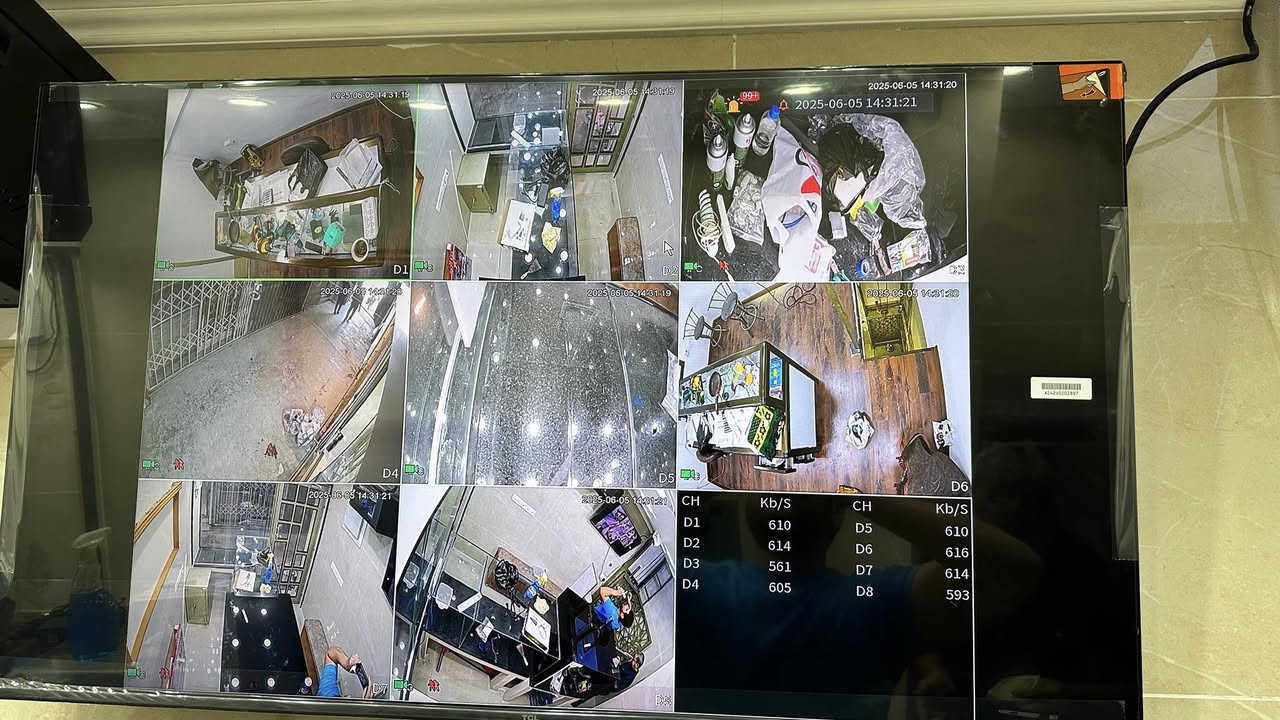 يب كامرات نوع ip بدقه 4mp من شركة دهوا العالمية 

:مع تجميع المنظومة براك قياس 6U 

:وكامره خاصه بقسم المحاسبه 

:موقع خاص بمجهورات في شارع النهر 

:الاستفسار مراسله الصفحة او الاتصال ع الرقم التالي 

📲 ***********
