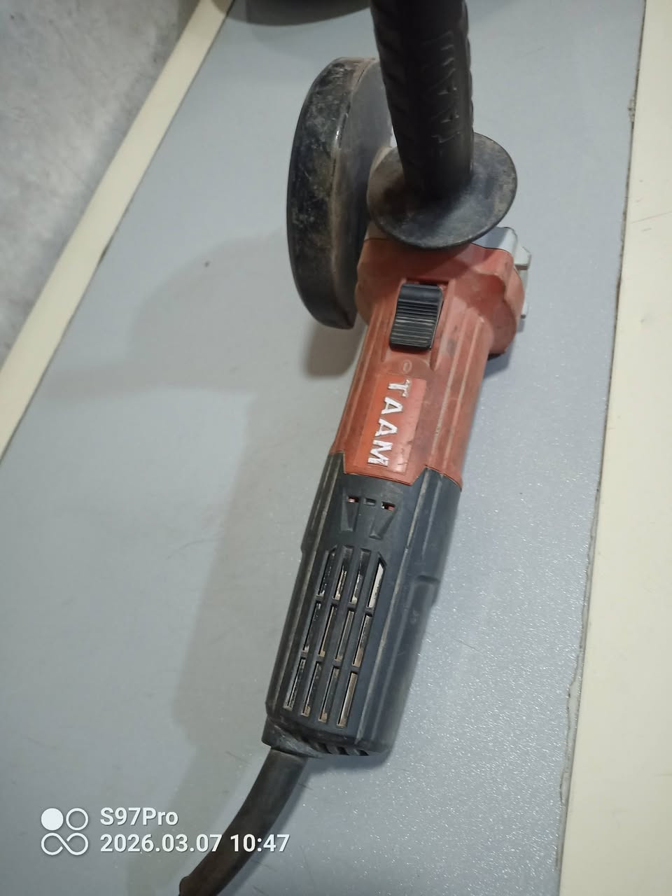 السلام عليكم دريل مع كوسره سعر نهاية 75 هاتف ***********
