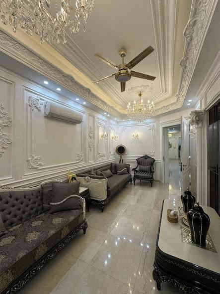 دار للبيع مساحه 150م بناء حديث فول درجه اولى الواجهــة 5م النزال 30م يحتوي على 3 غرفه نوم كبيرة مع باقي الخدمات .

(علماً ان الدار يباع مؤثث او بدون اثاث)

📍العنوان: حي البنوك المدراء خلف شارع الكنيسه موقع ممتاز جداً شارع نافذ عرضه 15م.

(بناء سنه 2024)

للأستفسار اكثر مراجعة مكتب القمه للوساطة العقارية في شارع الكنيسة او الاتصال على رقم الهاتـف.

***********
متوفر واتساب
