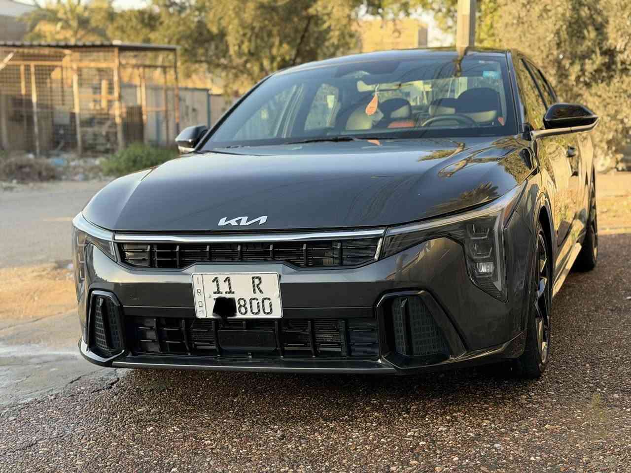 السلام عليكم لبيع كيا K4 
2025 فول موصفات 1/1
سياره وارد امريكا الضرر كما موضح بلصور 
بدون يرباك بدون دواخل 
فقط تعديل بل حوض 
و شاصي خلفي ايمن 
ماشيه ٧ الف 
رقم بغداد باسمي تحويل مباشر 
دخول جديد 
مكان سياره بغداد  
سعر مناسب 
الاستفسار ***********
