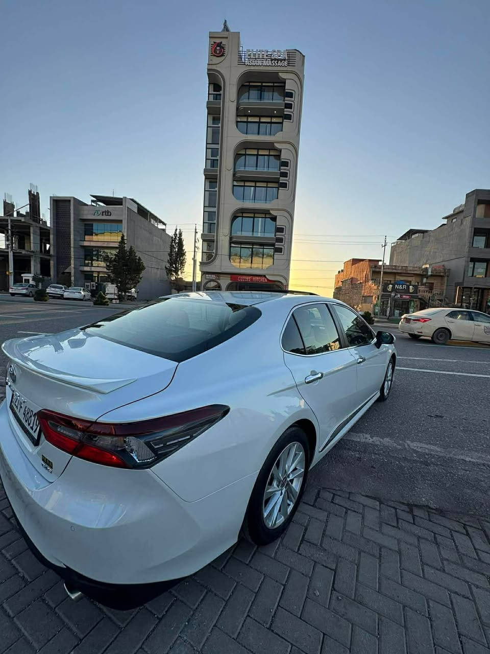 کامری مودیل ٢٠٢٤ فول مواسفات زیرو شرکە ساس ماشیە٣٠ الف ***********
