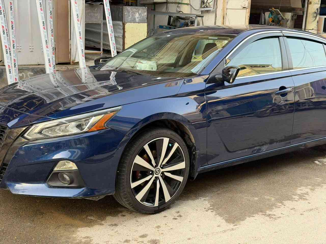 نيسان التيما  SR 2022 (معوقين واسط)
فول موصفات ماعدا الفتحه 
تخم تاير جديد 
السيارة جاهزة للاخير
والسعر 140 وبيهة
***********
