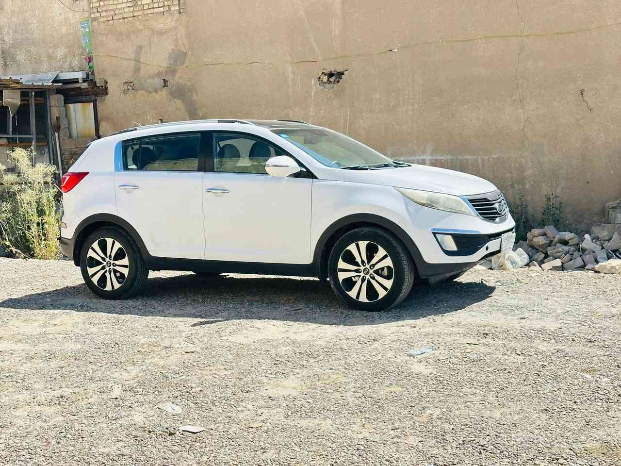 سبورتج ١٢ خليجي بدون صبغ فول عدا البصمه .. محرك ٢٠٠٠ دوش كشن كهرباء
تحكمات 

ويل كب 

باونوراما

اشاير مري 

محرك مامفتوح جديد ….

السعر .،،١٢٩.. مخلصها …رقمها بغداد 

***********
