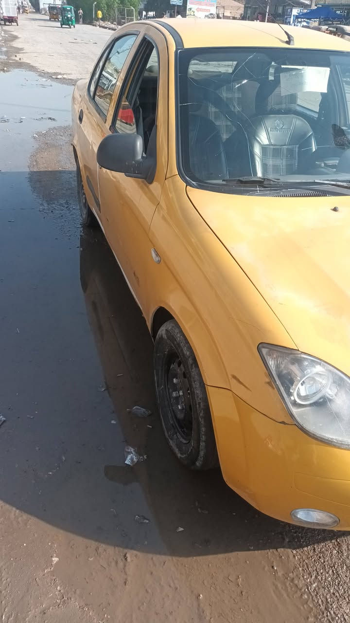 سلام عليكم طيبه للبيع موديل ٢٠١٥
سياره بيها طخه كد شبر بجاملغ ايمن امامي بدون دواخل شواصي نضيفه سياره حلوه من الداخل والخارج عدي نقص بيها مكينه تبخر كهربائيات شغاله تدفئه تبريد شغال مصفره هيئه وغرامات
 مكانها بغداد الحسينيه 
السعر 30 وبيها مجال حك الجيه
تلفوني
***********
