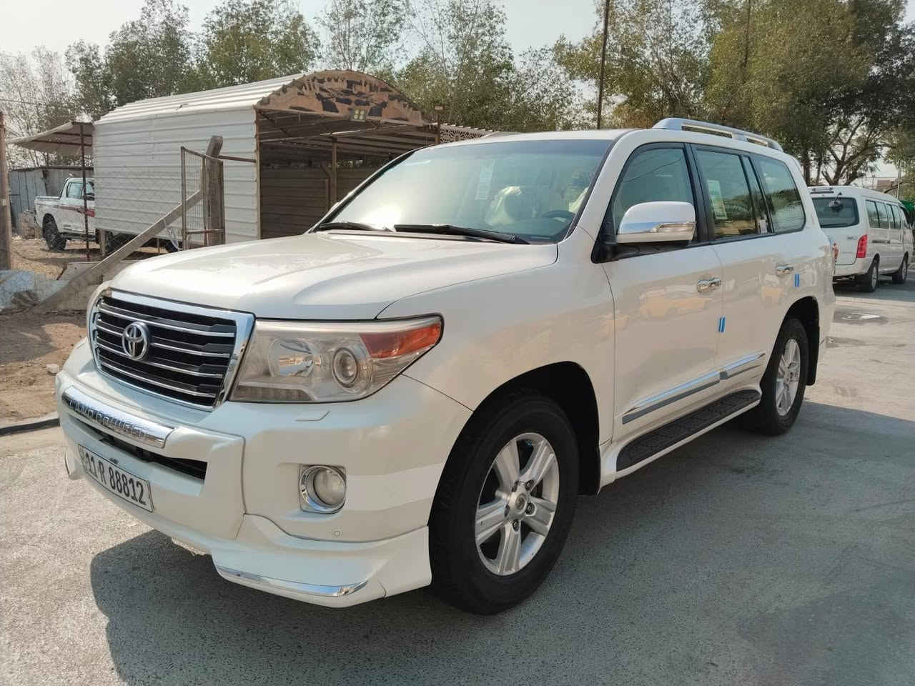 لاندكروز موديل ٢٠١٤ بريم
فول مواصفات خليجي 
مكينه + كير مكفولات
كشر مكفول من الضربه والمعجون والصبغ
ماشية ١٦٧ الف 
رقم بغداد بأسمي
محرك ٦ سلندر
فقط دعامية امامية مصبوغة
والدعامية الخلفية ربع منها مصبوغ والباقي كفالة عامه
للاستفسار ***********
