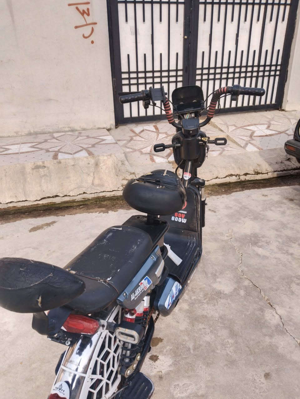 ماطور شحن للبيع 
بطاريت جدد يمشك 45كيلو 
حيل نضيف بس بريك الورة من امسكو مايرجع
والبصمة ضتيعة 
السعر 250وبي مجال للطبين 
متواجد فيس


**إذا كنت صاحب هذا الإعلان وتريد حذفه لأي سبب، رجاءا أرسل رسالة إلى الدعم الفني**