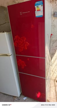 ثلاجة مجمدة • حجم كبير • ٣ طوابق