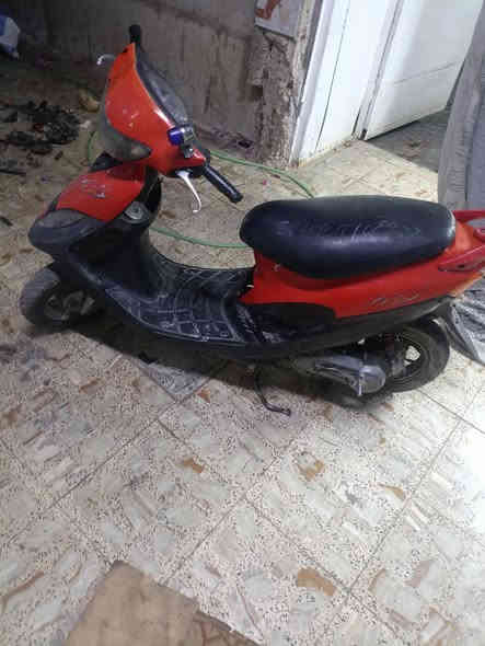 سلام عليكم دراجه كامكو خبط دراجه كابريتر وصخه أنه ابيع كومه حديد السعر 100قفل رقم  ***********
